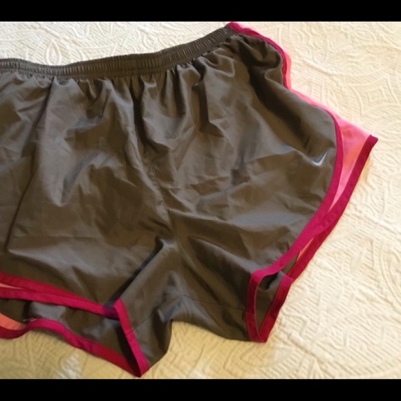 Nike Running shorts - Picture 5 of 6